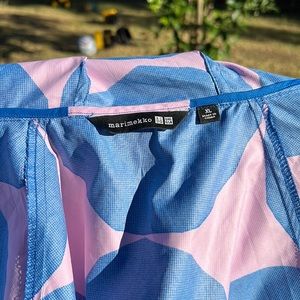EUC Marimekko x Uniqlo UV protection jacket sz XL  pink and blue circles